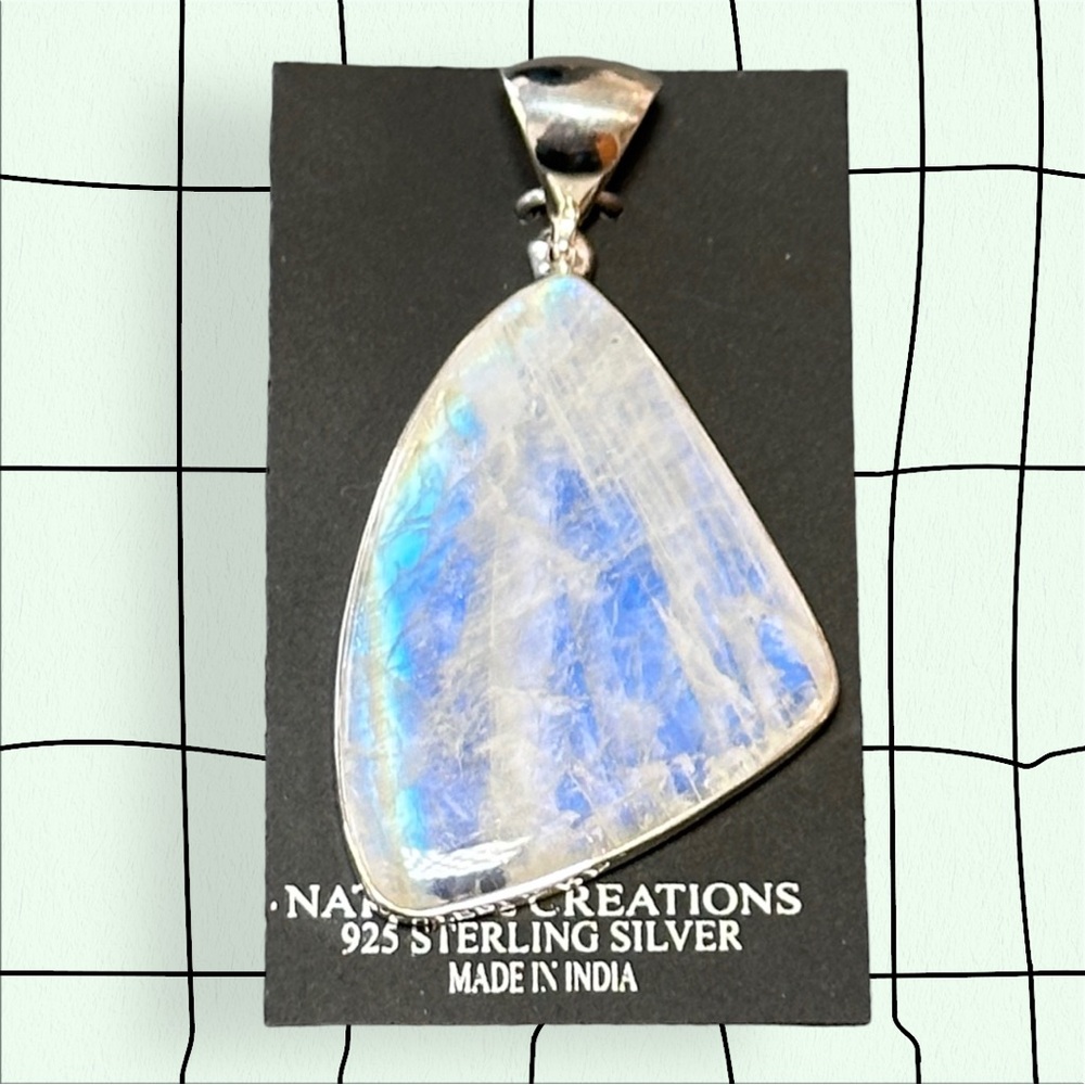 Rainbow Moonstone & Silver Pendant